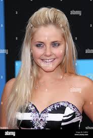 Lynn chadwick hi-res stock photography and images