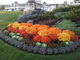 Pin By Kim Mazzilli On Garden Fall Landscaping Fall Landscaping Front Yard Fall Container Gardens