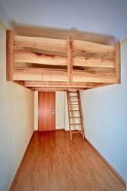Bett Nachtisch Und Hochbett Aus Massivholz Vom Tischler In Dresden Nach Mass Bauen Lassen Ihr Individuelles Wunsch Hochbett V Hochbett Bett Wohnung Gestalten