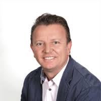 Simon Platt — Reviews & Property Sales