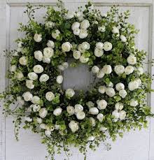 Best Totally Free Ranunculus Wreath Style In The Event Its Heyday Light Bulbs Is One Associated With Nature S Mysterie Kranz Ideen Sommerkranze Fruhlingskranz