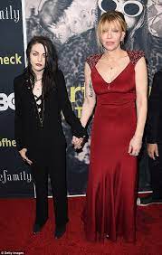 Frances Bean Dons Goth Look At Kurt Cobain Montage Of Heck Premiere Courtney Love Frances Bean Cobain Courtney