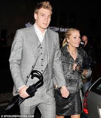 Nicklas bendtner is a 32 year old danish footballer born on 16th january, 1988 in copenhagen, denmark. Nicklas Bendtner S Pregnant Fiancee Caroline Fleming Shows Off Her Growing Bump As The Couple Shop In London Daily Mail Online