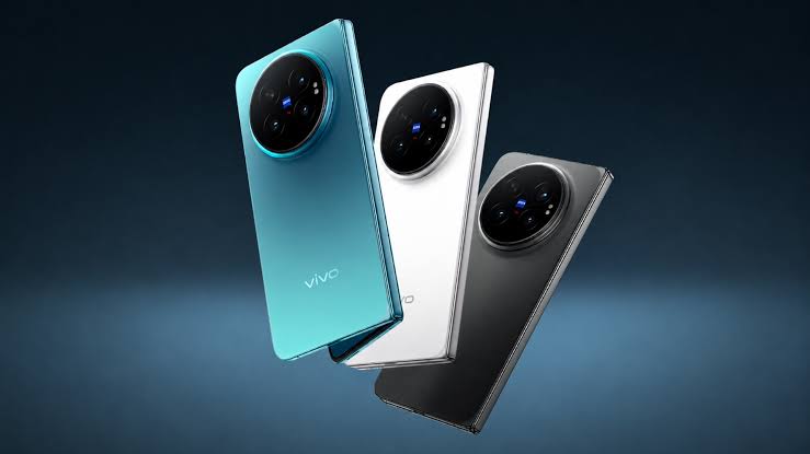 Vivo X Fold 6 debuts with Dimensity 9500 | Croma Unboxed