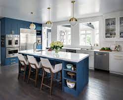 Apr 02, 2019 · 20 gray kitchen cabinets we're loving it's true what they're saying — gray is the new white. Deep Blue Kitchen Larchmont Manor Klassisch Modern Kuche New York Von Studio Dearborn Houzz