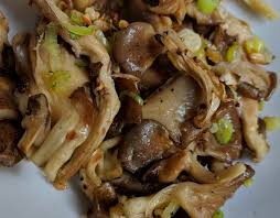 I threw in a few small dried red chilis with the shallots (comparable to maybe 1/4 tsp chili flakes); How To Cook Blue Oyster Mushrooms All Mushroom Info
