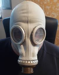 A gas mask is a mask used to protect the wearer from inhaling airborne pollutants and toxic gases. Gasmaske Atemschutzmaske Wehrmacht1945 De