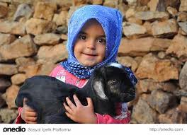 Dunyanin En Guzel Varliklarinin Cocuklar Oldugunu Gosteren 20 Masum Fotograf Fotograf Cocuk Masa