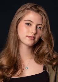 Fan Casting Lorena Queiroz as Becky Thatcher in Classic Children's Books