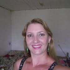 Denise Zander's Instagram, Twitter & Facebook