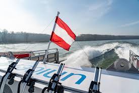 As such, it is entitled to use the un logo. Be A Friend Of Unicef Twin City Liner