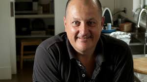 Nine's talk back radio dominates ratings as Aussies turn to news