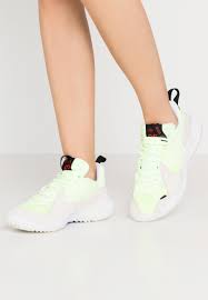 Catálogo 2021 de delta plus donde podrás elegir zapatos de seguridad de la mejor calidad. Jordan Delta Zapatillas Barely Volt Chile Red Black Sail White Verde Neon Zalando Es