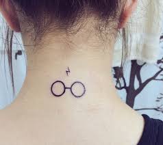 61 Tatowierungen Die Winzig Und Wunderschon Sind Tatowierungen Unglaubliche Tattoos Und Kleine Tattoos