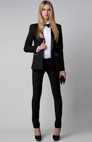 Americana Prenda Que No Tiene Cruce Y Sus Bolsillos Estan Normalmente Ubicados En La Parte Delantera Formal Business Attire Tuxedo Women Suits For Women