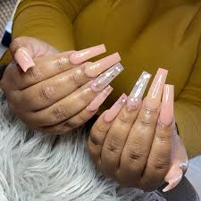 𝚂𝚎𝚕𝚏 𝚃𝚊𝚞𝚐𝚑𝚝 𝙽𝚊𝚒𝚕 𝚃𝚎𝚌𝚑 On Instagram Booking Is Available For October Click Book Now In Bio In 2020 Nail Tech Nails Teaching