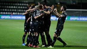 We found streaks for direct matches between farense vs sporting cp. Ytupo9hhlksr3m