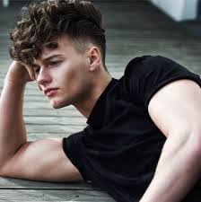 Levi Matthews's Instagram, Twitter & Facebook