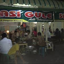 Demikian ulasan tentang gaji umr tulungagung dari gajikaryawan.com. Photos At Warung Nasi Gule Sate Kambing Bu Juki