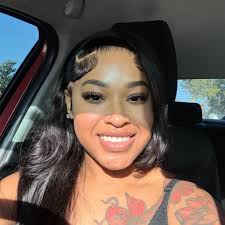 Who can do a full birthday glam and natural glam tommorrow before 6pm?