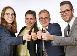 Schreib uns einfach kurz und knapp. Ausbildung Und Praktikum