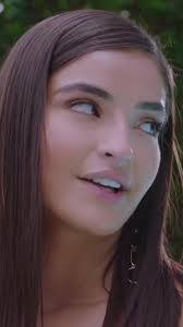 Queen Willis's Instagram, Twitter & Facebook