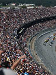 Cdt on monday, is the first amid the coronavirus pandemic in which nascar opened the gates for up to 5,000 fans. Nascar Race At Talladega Superspeedway Postponed By Rain Wluk