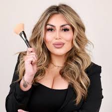 The 10 Best Makeup Artists in Pflugerville, TX (with Free Estimates)