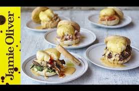 Super Yajca Benedikt S Domashnim Sousom Po Versii Dzhejmi Olivera S Dvumya Zheltkami V Kazhdoj Porcii Eggs Benedict Best Breakfast Recipes Eggs Benedict Recipe