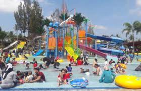 Villa edelweiss memiliki kapasitas yang cukup besar dengan. Kiddies Pool Wahana Baru Di Objek Wisata Cipanas Garut Pabumnews