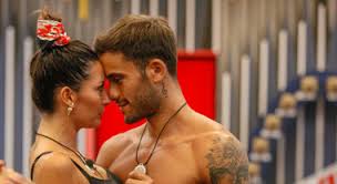 #grandefratellovip #grandefratellovip2020 #grandefratellovip5 #paolobrosio #gfvip #gfvip2020 #gfvip5 #pierpaolo #pierpaolopretelli pierpaolo si è messo a. Elisabetta Gregoraci E Pierpaolo Pretelli Al Gf Vip A Letto Insieme Nella Notte Non Ti Do Proprio Niente Il Mattino It