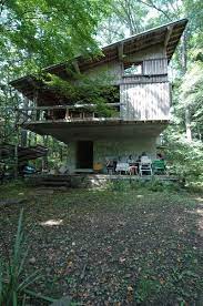 森の中の別荘 取材 軽井沢の山荘 棚屋 住宅 外観