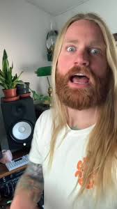 Sam Ryder Short Hair