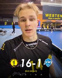 Kevin Nylund ja hieman yllättävä ratkaisu tässä tilanteessa. 🤪 — #Heimo  #Salibandy #Fliiga #EspooLiikkuu #KWMC — 🎥: @ruutu_urheilu