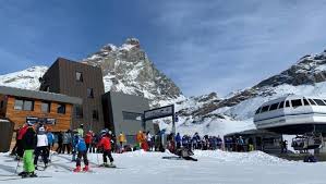 Dati aggiornati ogni giorno sull'apertura degli impianti di risalita e sui chilometri di piste aperte nei vari comprensori sciistici neve comprensori, neve piste da sci, bollettino piste. Impianti Sciistici La Grande Alleanza Per Salvare La Stagione Dello Sci La Repubblica