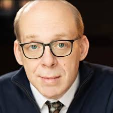 I am thrilled to announce that I will be going back to The LEGO Group in  May as an Associate Model Designer.