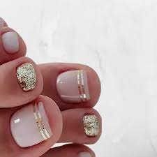 Si no se te dan bien las decoraciones y te cuesta sacarle partido a las uñas muy cortas, este nail art te gustará. Sencillas Diseno De Unas Para Pies Bonitas Sencillas Diseno De Unas Para Pies Decorados Recuerda Que La Combinacion Entre El Color Naba