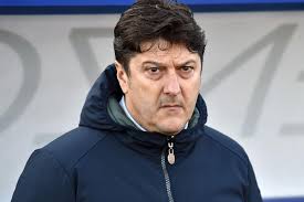 Three wounded would have tried to extinguish the fire that had reached their home. President Of Serie A S Bottom Side Pescara Daniele Sebastiani Vows To Quit After Angry Supporters Torched Two Cars In The Middle Of The Night