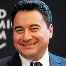 Ali babacan kimdir, kaç yaşında, nereli?, ali babacan biyografisi, hayatı ve kariyeri 1994 tarihinde amerika'dan ankara'ya dönen ali babacan, ailesine ait olan şirketin başına geçmiş ve ardından ise. Ali Babacan Kimdir Ali Babacan Hayati Ve Biyografisi