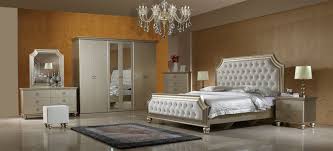 Solid wood bedroom furniture sets easy to maintain in pristine conditions because they are highly resistant to dirt and other external forces. Factory Wholesale Classical Style Solid Wood Bedroom Furniture China Bed Bedroom Made In China Com