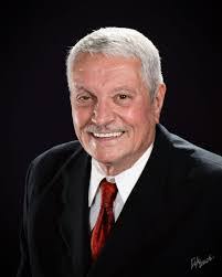 Allen Lund's Instagram, Twitter & Facebook