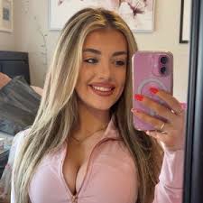 Abigail Butt (@abbybutt23)