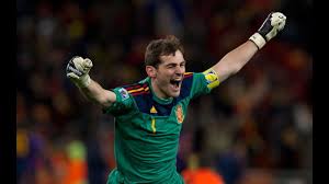 Luís aragonés considerou que a final foi repartida mas que a selecção espanhola foi quem mais procurou marcar golos. Iker Casillas Vs Holanda Final Sudafrica 2010 Youtube