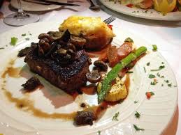 Dine & Dish: Calvert's sunset dinner whets appetite