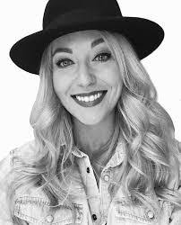 Kelly Pigott's Instagram, Twitter & Facebook