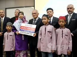 Dengan kerjasama yayasan guru malaysia berhad, kad islamik ini menawarkan ganjaran hebat dan keistimewaan eksklusif buat para guru! Yayasan Guru Malaysia Berhad Sinar Harian