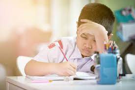 Murid yang lemah biasanya mempunyai daya tumpuan yang kurang. Dyscalculia Kelainan Belajar Yang Membuat Anak Lemah Dalam Matematika Halaman All Kompas Com
