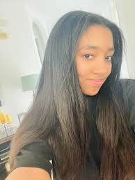 A Pendant and Jewelry Box of Queen Athena and her daughter Ariel.