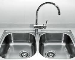 Faire Briller Son Evier P Tite Astuce Evier En Inox Evier Und Nettoyer Evier Inox