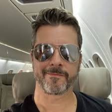 I'm seeing The Flash in IMAX tomorrow, I heard is good. Here's a recycled  piece of art I did in 2008. I went over it with Photoshop just for you.